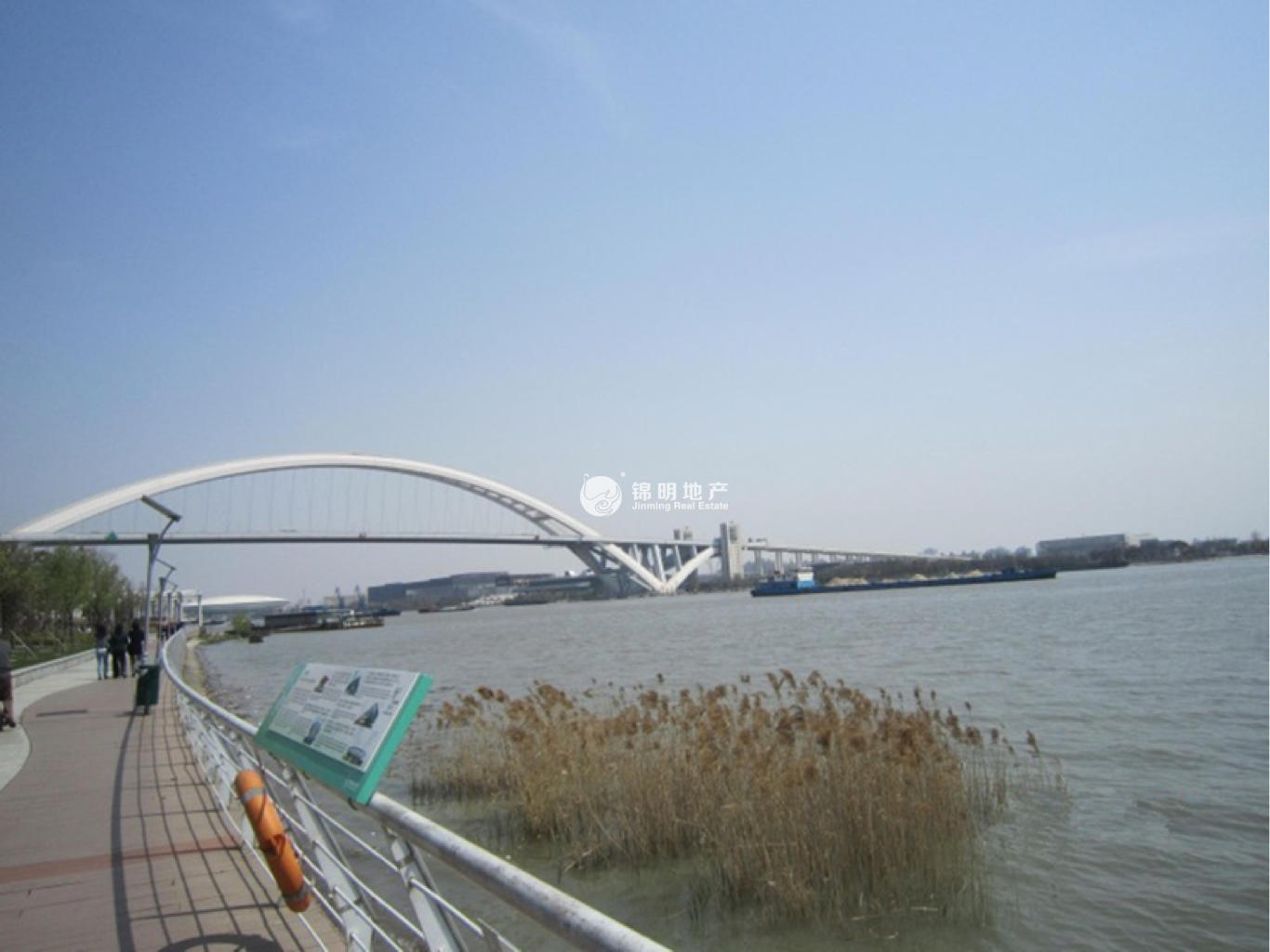 世博滨江绿地海外滩159平米写字楼出租